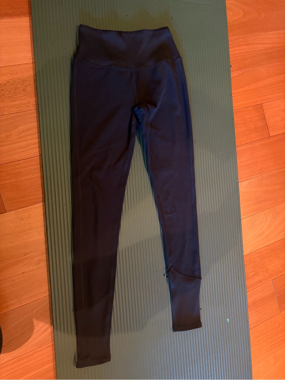 Alosoft Leggings with Ribbed Detail